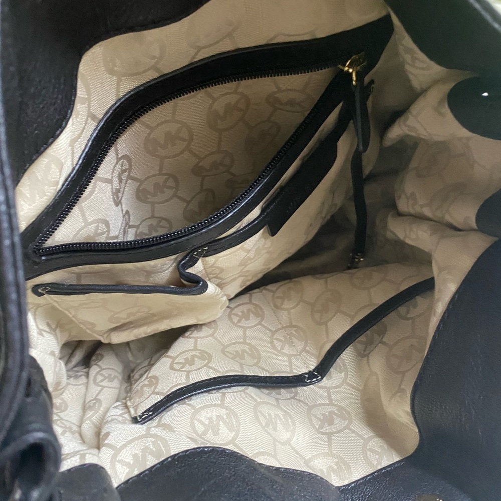 MK Hamilton Handbag - Picture 10 of 15